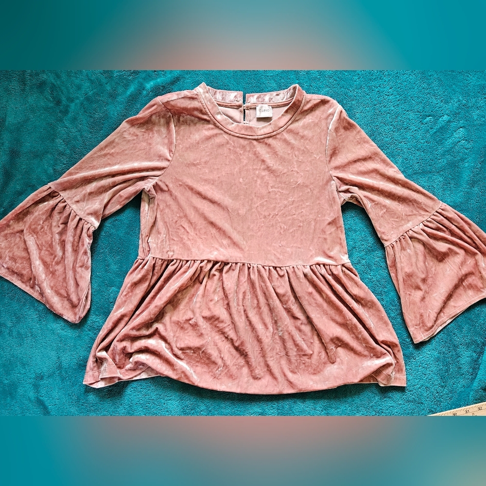 Cupio Blush Velvet Top